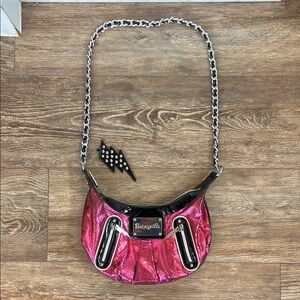 Betsey Johnson Betseyville Pink Metallic Snakeskin Crossbody Bag Silver Chain